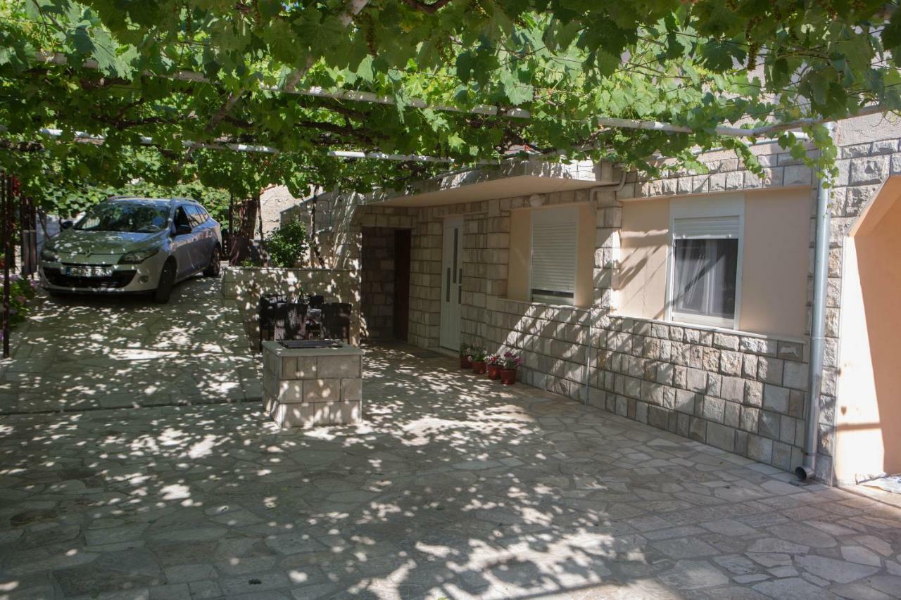 Apartman Milos Trebinje Buitenkant foto