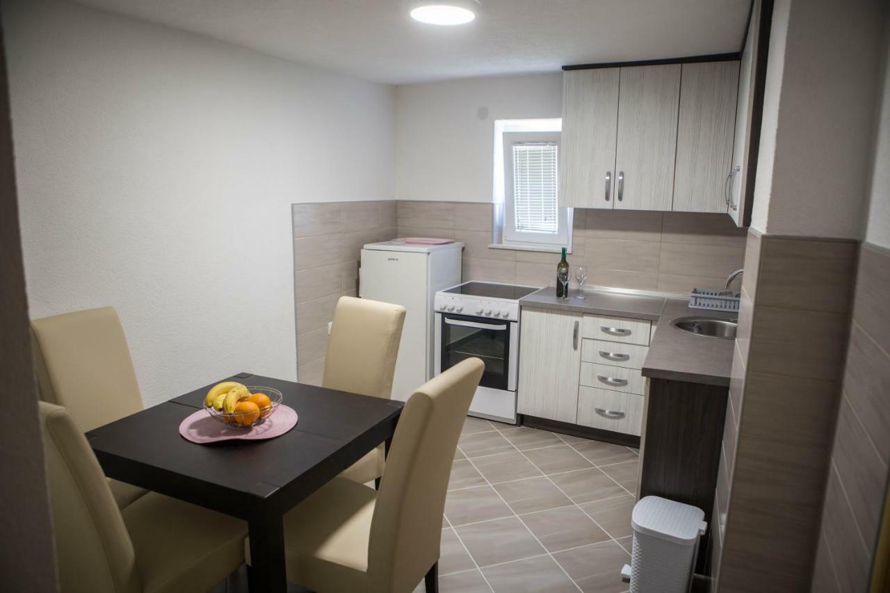 Apartman Milos Trebinje Buitenkant foto